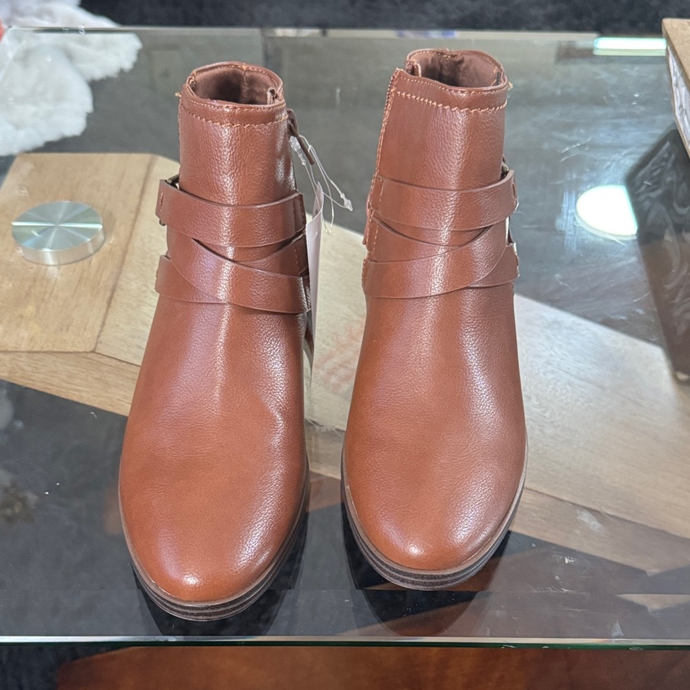 BareTraps Tan Ankle Booties